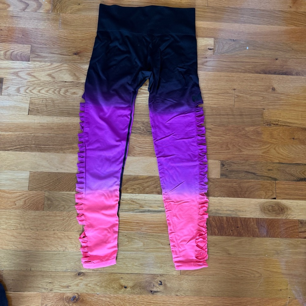 PINK Victoria's Secret Pink and Purple Leggings Ombré Design